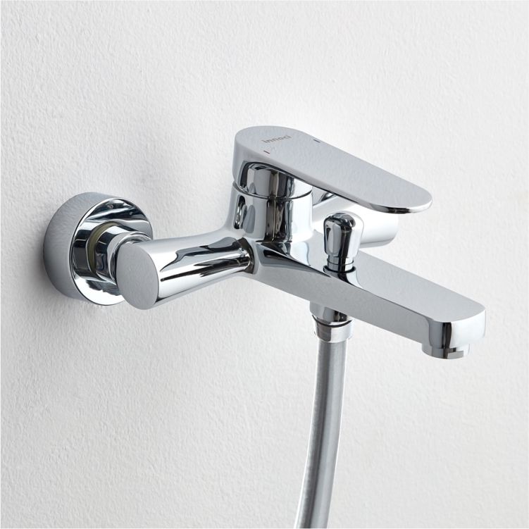 【藝耐】NF61601C-01 單把掛牆浴缸淋浴龍頭本體組(鉻色)1